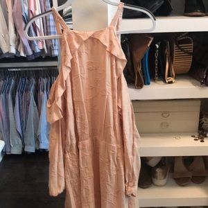 Light pink dress with open shoulder sleeve!